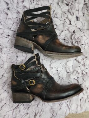 Freebird by Steven Distressed Brown Cutout Strappy Ankle Booties Size 6